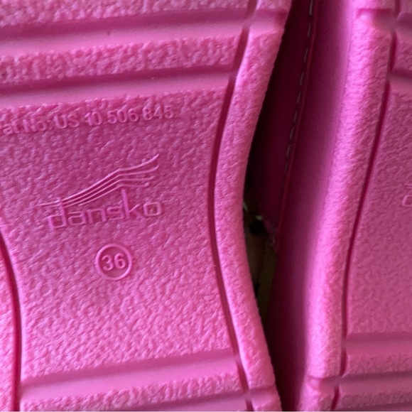 Dansko Ravyn Peep Toe Sandals Fuchsia Milled Nubuck Womens Size EU36 /US 6-6.5 - Picture 10 of 12